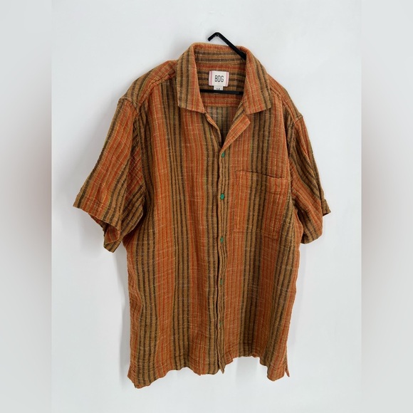 BDG Men’s Eli Striped Camp Collar Short Sleeve Button Down Shirt In Brown Multi - Picture 3 of 8